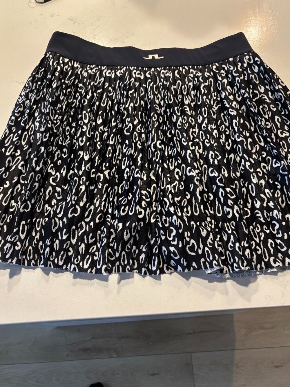 Title: J.Lindeberg Binx Printed Pleated Golf /Pickleball Skirt - Size L